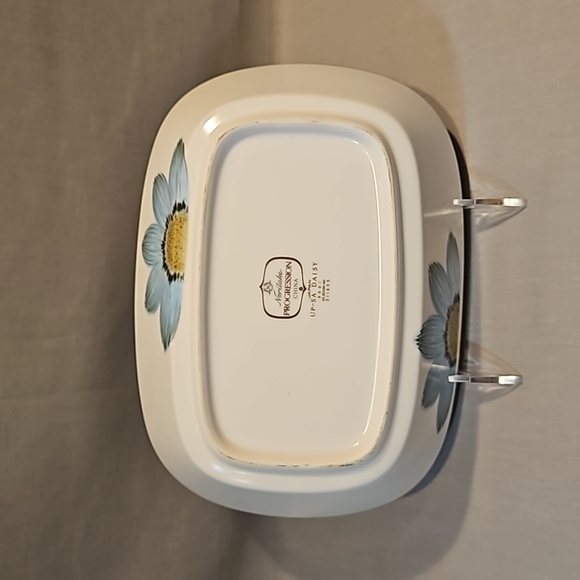 New Noritake Up-Sa Daisy 9001 9 3/4" Oval Vegetable Bowl - Picture 5 of 8